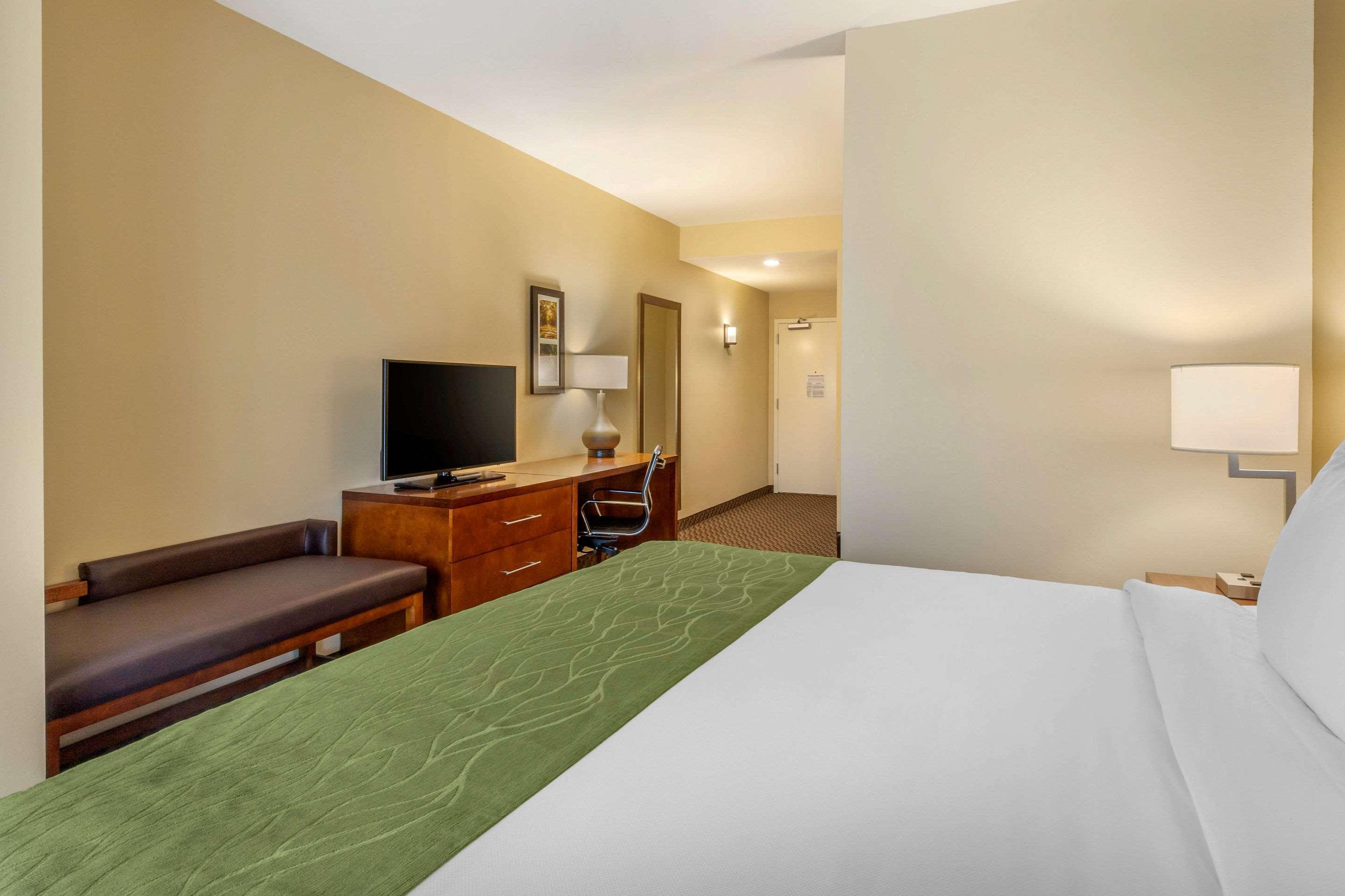 Comfort Inn & Suites Флоренс Экстерьер фото